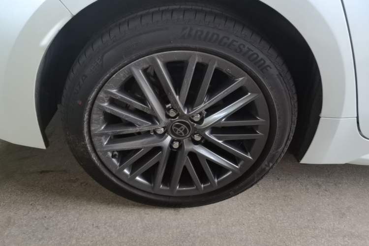 Used Toyota Levin 2021 2.0L Luxury Edition Right Rear Wheel Hub
