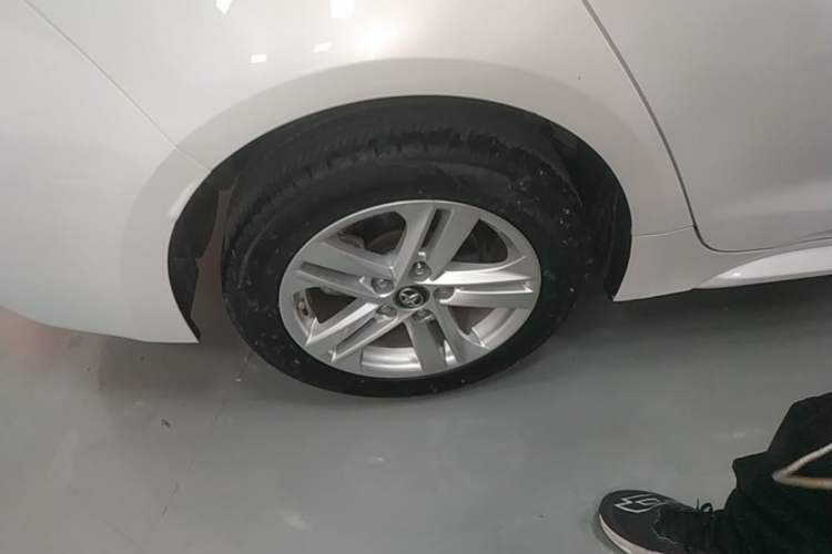 Used Toyota Levin 2021 185T CVT Luxury Edition Right Rear Wheel Hub