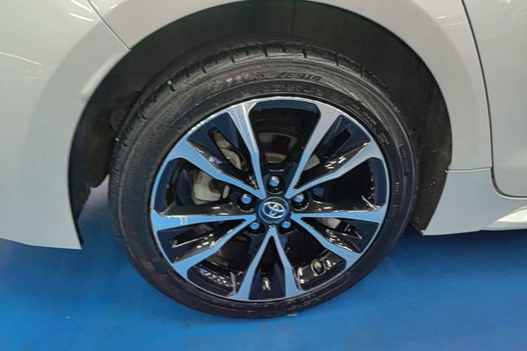 Used Toyota Levin 2021 185T CVT Sport Edition Right Rear Wheel Hub