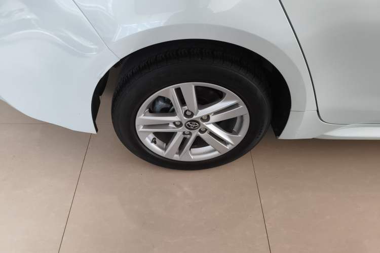 Used Toyota Levin 2021 185T CVT Luxury Edition Right Rear Wheel Hub