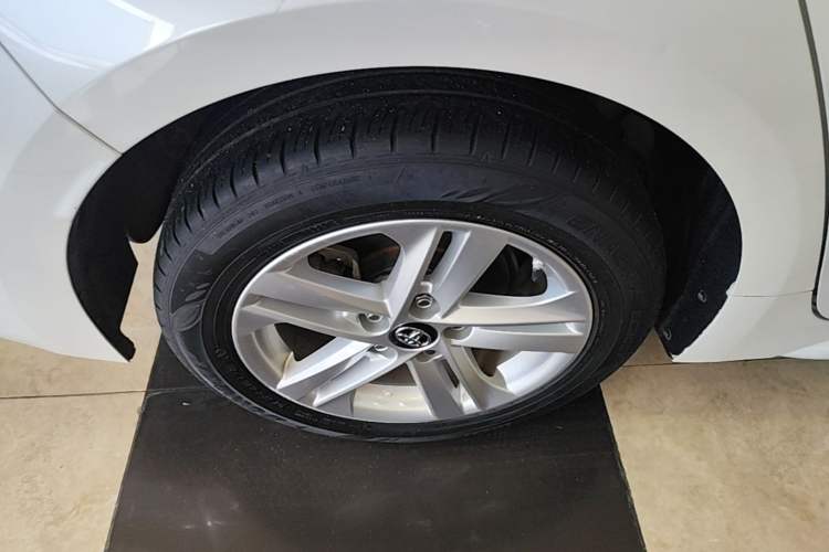Used Toyota Levin 2021 185T CVT Luxury Edition Right Rear Wheel Hub