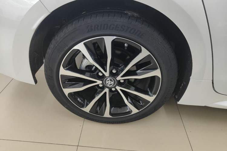 Used Toyota Levin 2021 185T CVT Sport Edition Right Rear Wheel Hub
