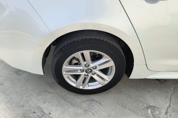 Used Toyota Levin 2021 185T CVT Luxury Edition Right Rear Wheel Hub