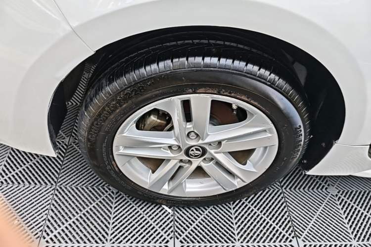 Used Toyota Levin 2021 185T CVT Luxury Edition Right Rear Wheel Hub