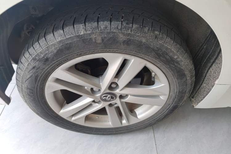 Used Toyota Levin 2021 185T CVT Luxury Edition Right Rear Wheel Hub