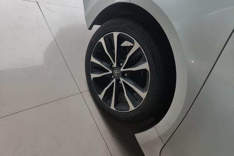Used Toyota Levin 2021 185T CVT Sport Edition Right Rear Wheel Hub
