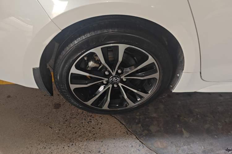 Used Toyota Levin 2021 185T CVT Sport Edition Right Rear Wheel Hub