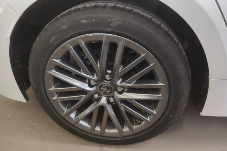 Used Toyota Levin 2021 2.0L Luxury Edition Right Rear Wheel Hub