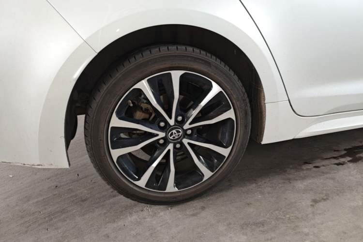 Used Toyota Levin 2021 185T CVT Sport Edition Right Rear Wheel Hub