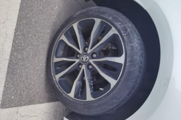 Used Toyota Levin 2021 185T CVT Sport Edition Right Rear Wheel Hub