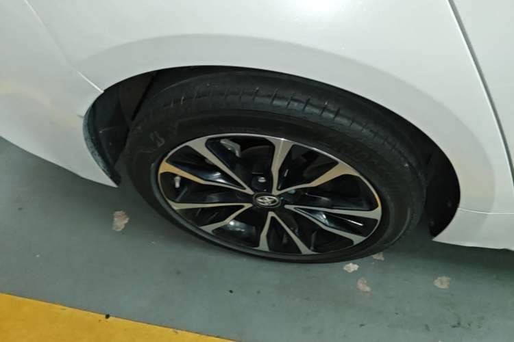 Used Toyota Levin 2021 Dual-Motor 1.8H E-CVT Sport Edition Right Rear Wheel Hub