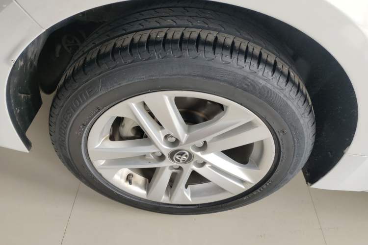 Used Toyota Levin 2021 185T CVT Luxury Edition Right Rear Wheel Hub