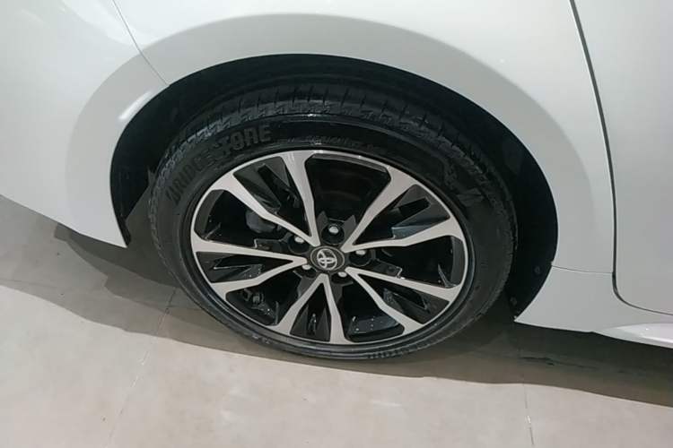 Used Toyota Levin 2021 185T CVT Sport Edition Right Rear Wheel Hub