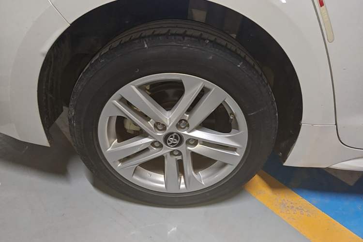 Used Toyota Levin 2021 185T CVT Luxury Edition Right Rear Wheel Hub