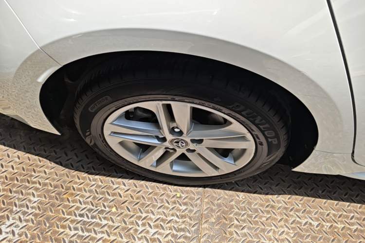 Used Toyota Levin 2021 185T CVT Luxury Edition Right Rear Wheel Hub