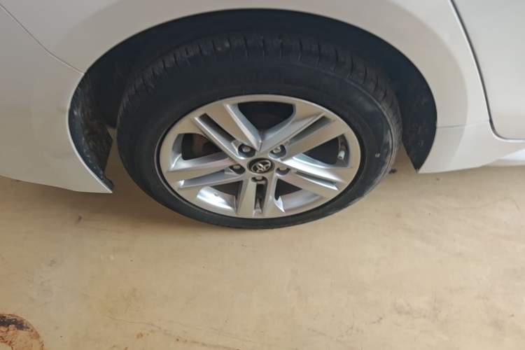 Used Toyota Levin 2021 185T CVT Luxury Edition Right Rear Wheel Hub