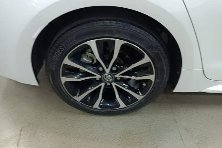 Used Toyota Levin 2021 185T CVT Sport Edition Right Rear Wheel Hub