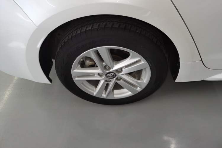 Used Toyota Levin 2021 185T CVT Luxury Edition Right Rear Wheel Hub