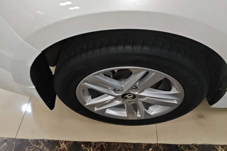 Used Toyota Levin 2021 Dual-Engine 1.8H E-CVT Luxury Edition Right Rear Wheel Hub