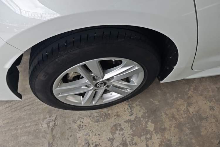 Used Toyota Levin 2021 Dual-Motor 1.8H E-CVT Leading Edition Right Rear Wheel Hub
