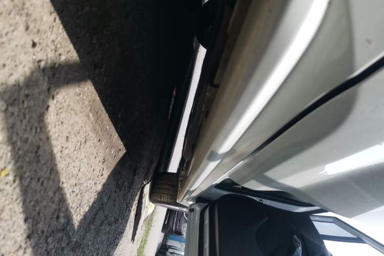 Used Toyota Levin 2021 Dual-Engine 1.8H E-CVT Luxury Edition Right Side Sill