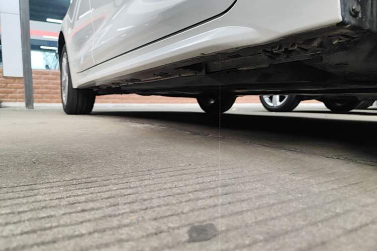 Used Toyota Levin 2021 Dual-Engine 1.8H E-CVT Luxury Edition Right Side Sill