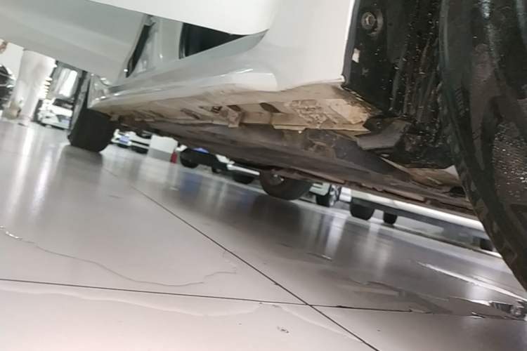 Used Toyota Levin 2021 185T CVT Luxury Edition Right Side Sill