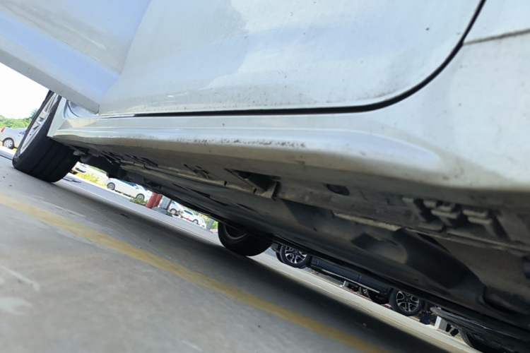 Used Toyota Levin 2021 Dual-Engine 1.8H E-CVT Luxury Edition Right Side Sill