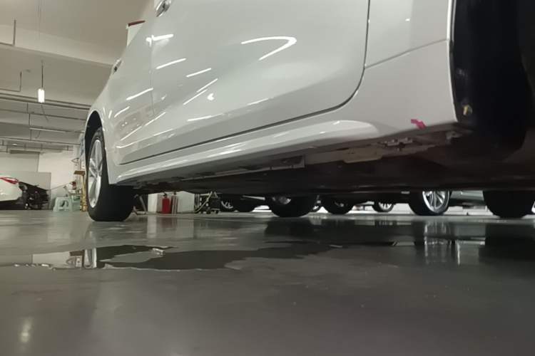 Used Toyota Levin 2021 185T CVT Luxury Edition Right Side Sill