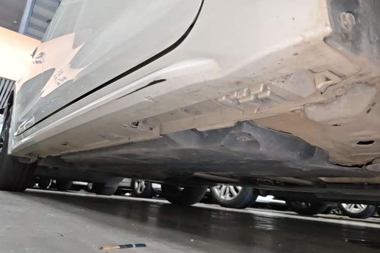 Used Toyota Levin 2021 Dual-Motor 1.8H E-CVT Sport Edition Right Side Sill