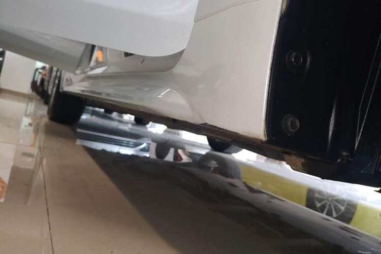 Used Toyota Levin 2021 185T CVT Luxury Edition Right Side Sill
