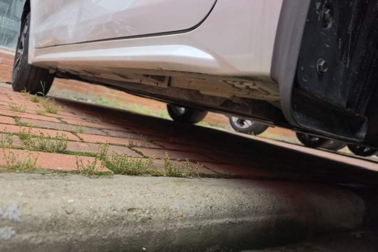 Used Toyota Levin 2021 Dual-Motor 1.8H E-CVT Sport Edition Right Side Sill