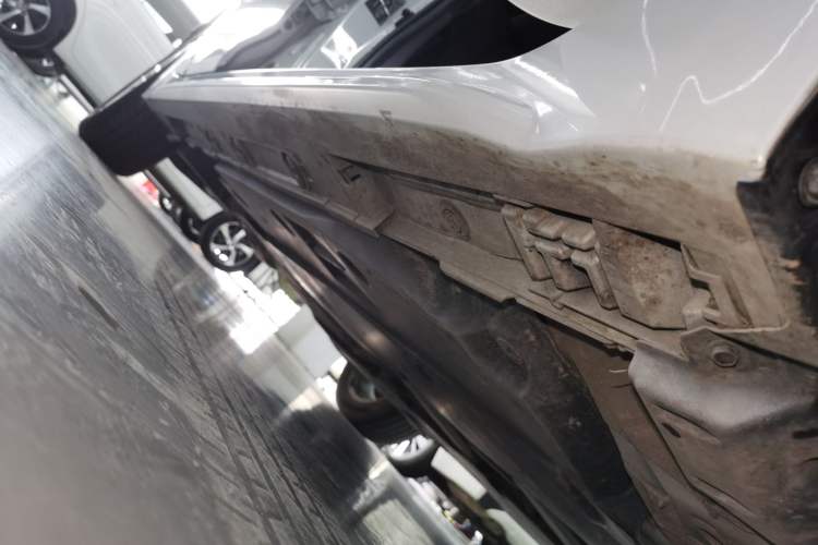 Used Toyota Levin 2021 185T CVT Luxury Edition Right Side Sill