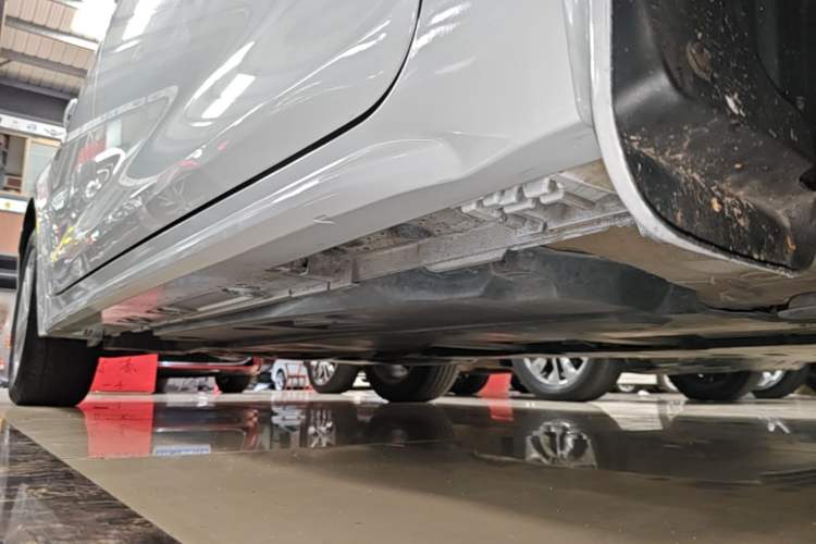 Used Toyota Levin 2021 Dual-Engine 1.8H E-CVT Luxury Edition Right Side Sill