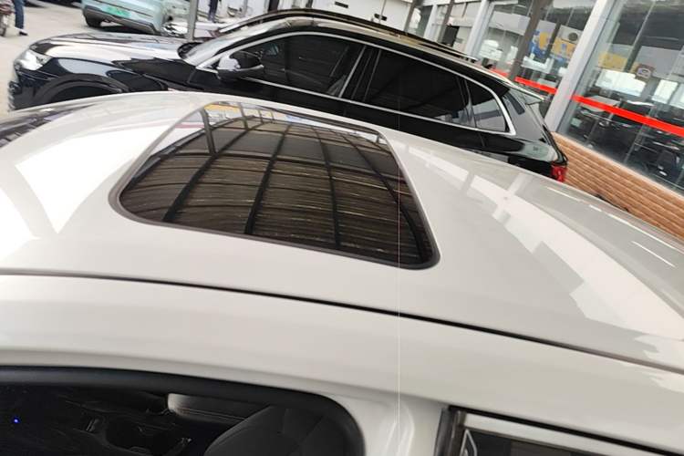 Used Toyota Levin 2021 Dual-Engine 1.8H E-CVT Luxury Edition Roof