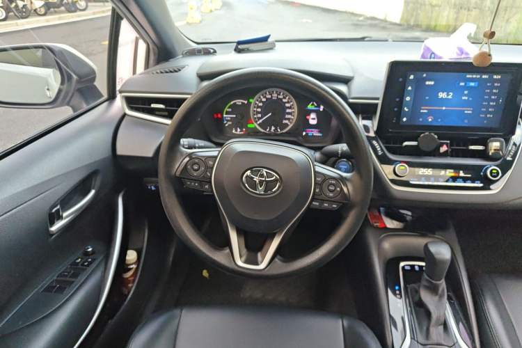 Used Toyota Levin 2021 Dual-Engine 1.8H E-CVT Luxury Edition Steering Wheel