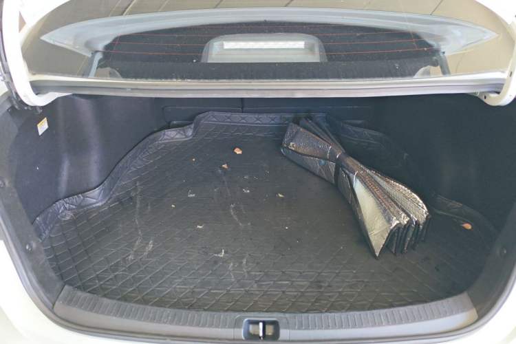 Used Toyota Levin 2021 Dual-Engine 1.8H E-CVT Luxury Edition Trunk