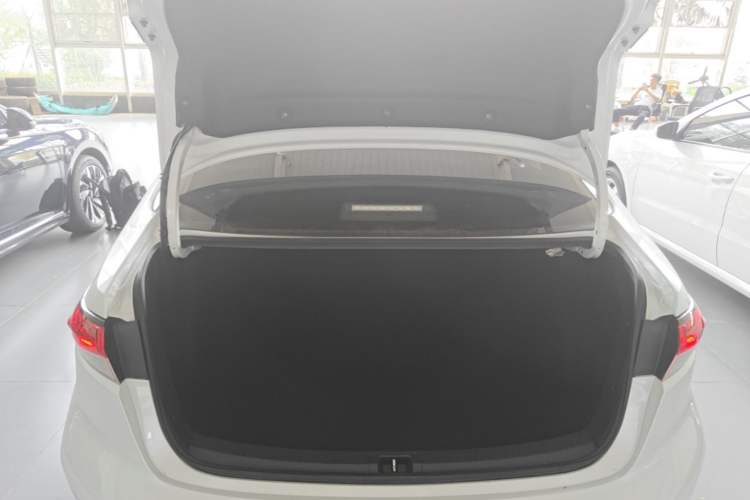 Used Toyota Levin 2021 185T CVT Luxury Edition Trunk