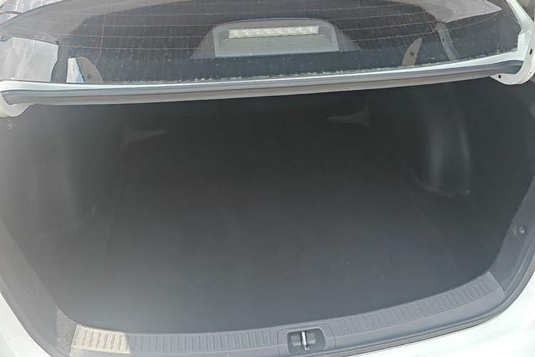Used Toyota Levin 2021 185T CVT Luxury Edition Trunk