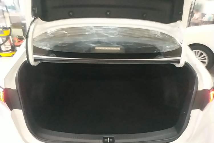 Used Toyota Levin 2021 185T CVT Luxury Edition Trunk