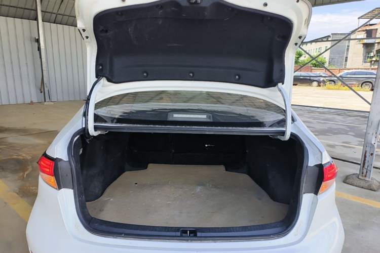 Used Toyota Levin 2021 Dual-Engine 1.8H E-CVT Luxury Edition Trunk