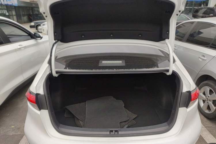 Used Toyota Levin 2021 185T CVT Luxury Edition Trunk