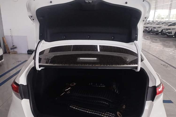 Used Toyota Levin 2021 TNGA 1.5L CVT Entry-Level Model Trunk