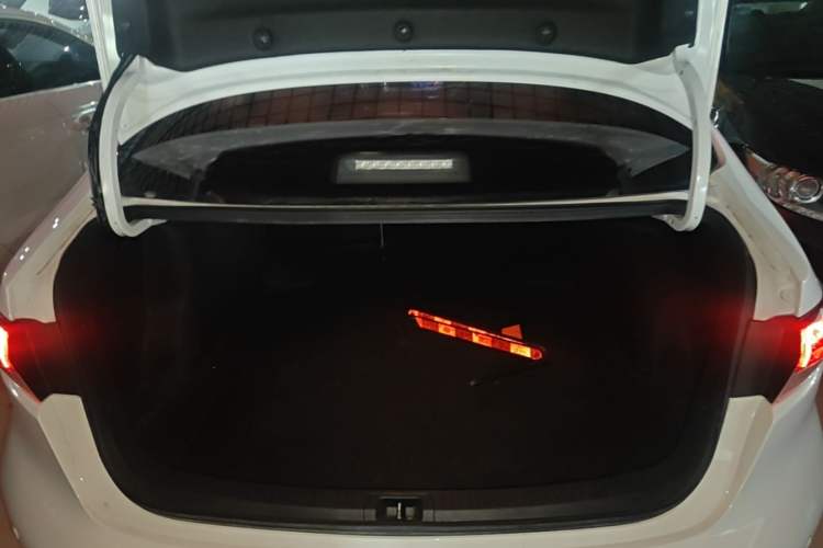 Used Toyota Levin 2021 185T CVT Entry-Level Version Trunk
