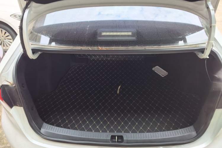 Used Toyota Levin 2021 185T CVT Luxury Edition Trunk