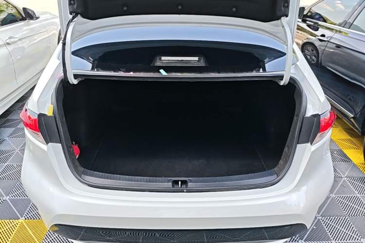 Used Toyota Levin 2021 185T CVT Luxury Edition Trunk