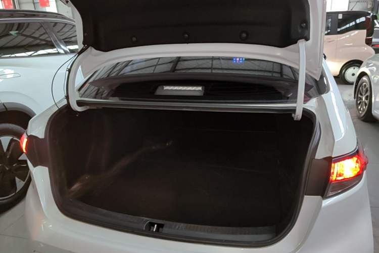 Used Toyota Levin 2021 2.0L Luxury Edition Trunk