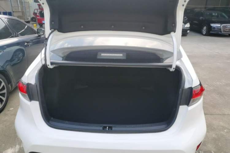 Used Toyota Levin 2021 TNGA 1.5L CVT Entry-Level Model Trunk