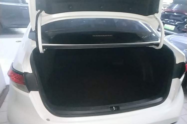 Used Toyota Levin 2021 185T CVT Luxury Edition Trunk