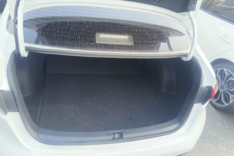 Used Toyota Levin 2021 185T CVT Luxury Edition Trunk